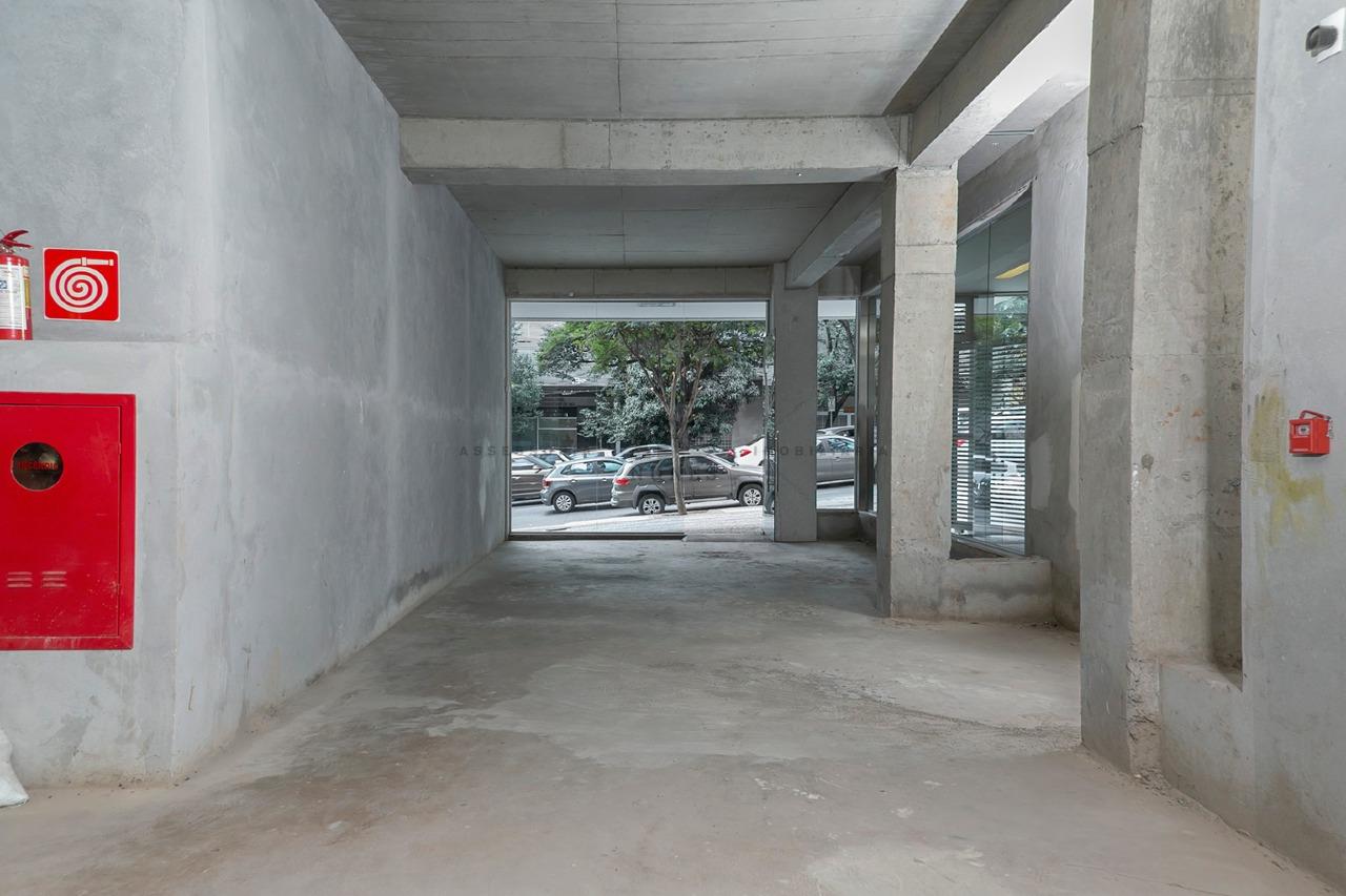 Loja para aluguel no Lourdes: 